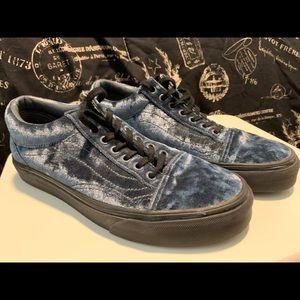 Blue velvet Vans